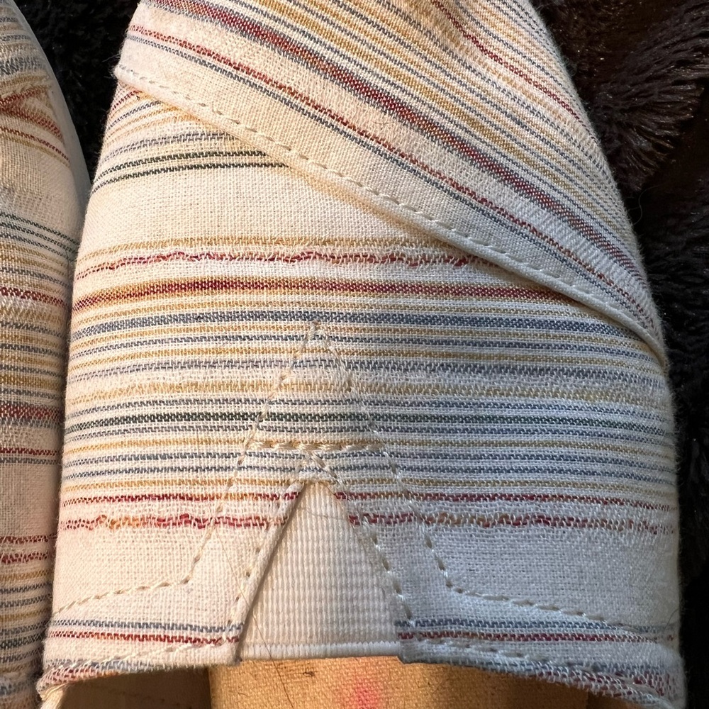 Toms - Picture 4 of 4